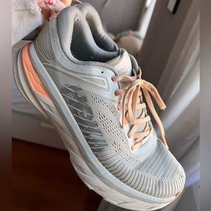 Hoka Bondi 7